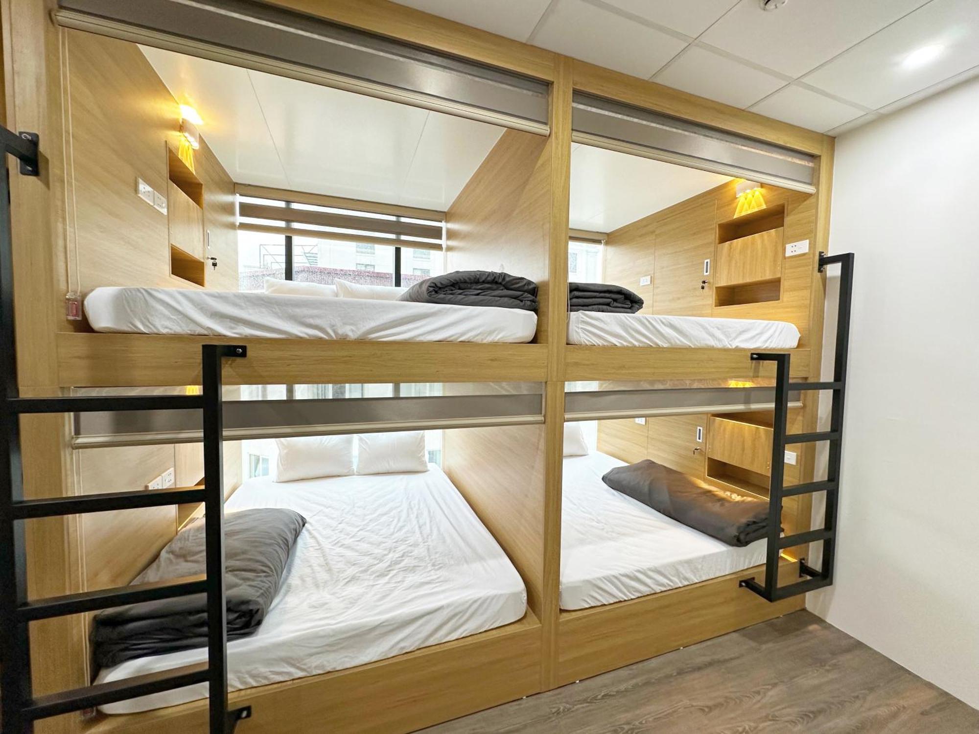 Hanoi Capsule Station Hostel エクステリア 写真